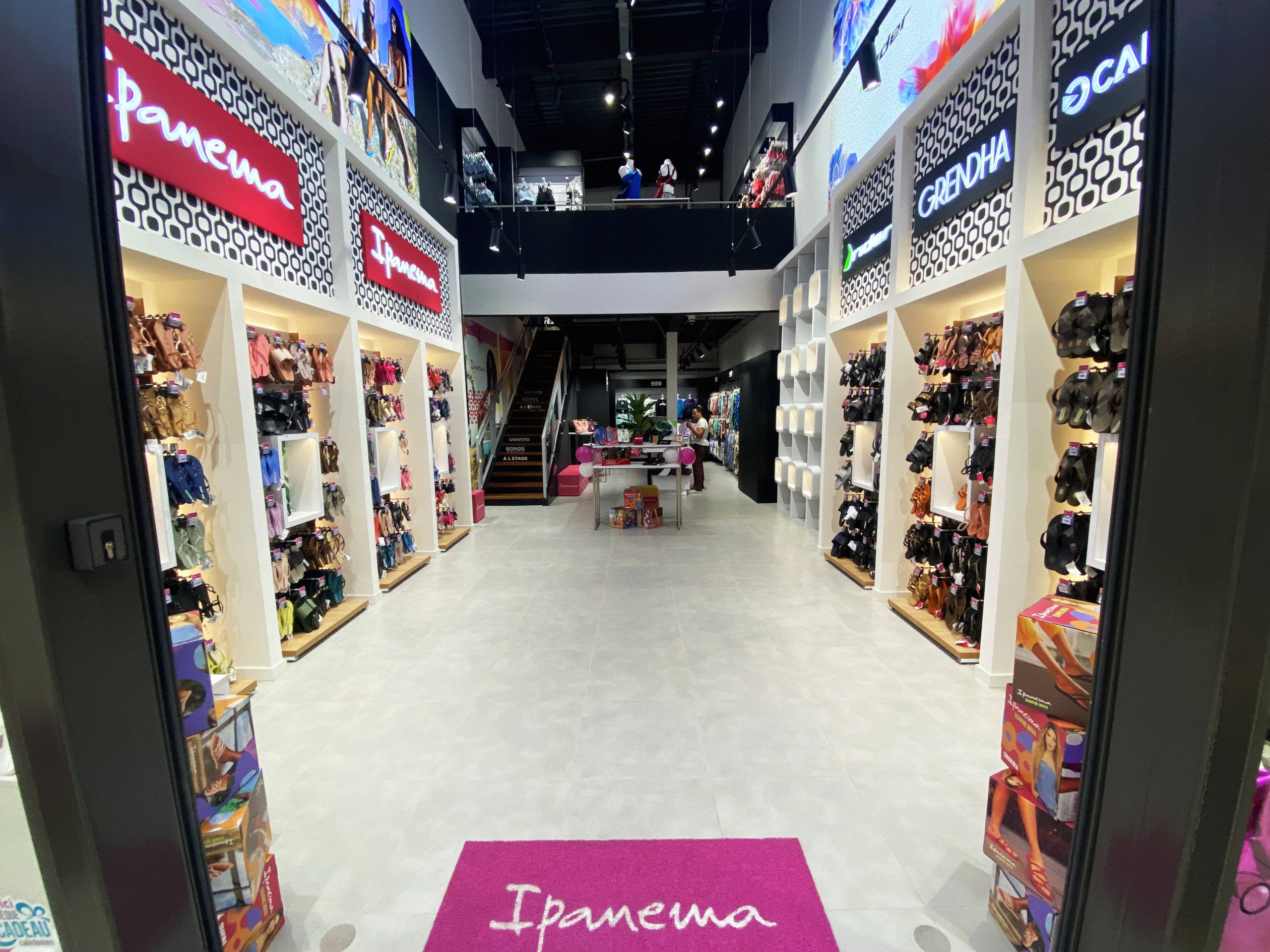 BOUTIQUE IPANEMA BONDS